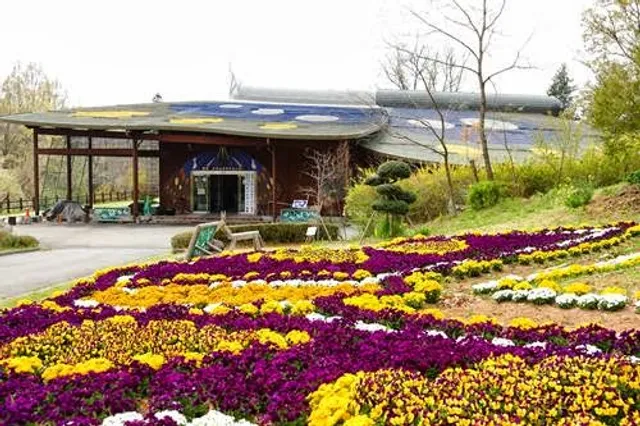 Omurasaki Butterfly Center