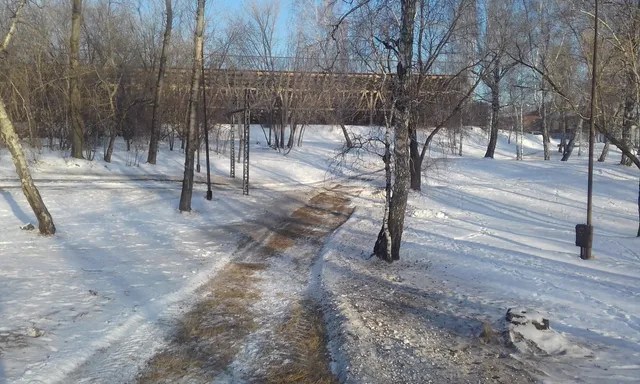 Park Im. Parizhskoy Kommuny