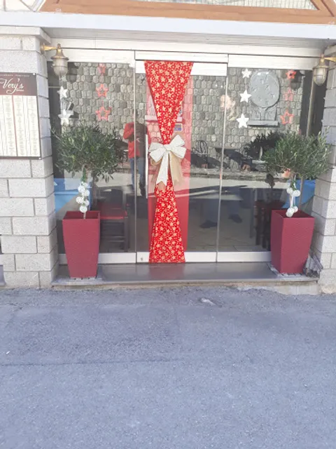 Very's Taverna - Cafe