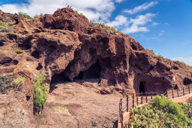 Cueva de los Papeles