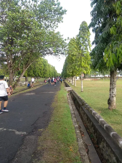 Lapangan Renon