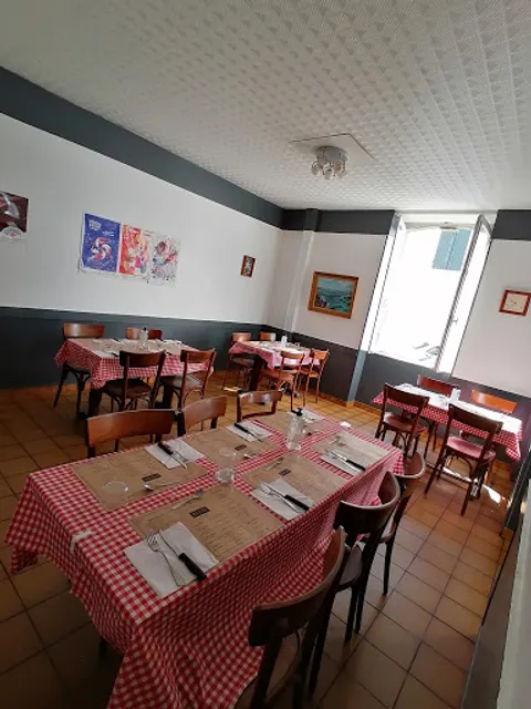 Le Petit Bistrot