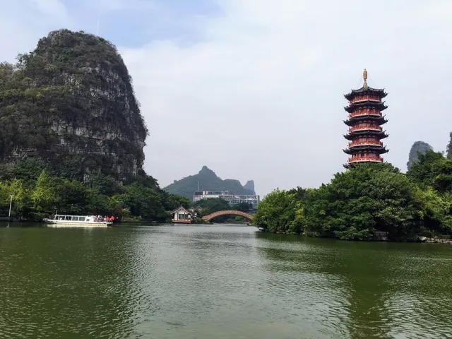 Guilin Two Rivers & Four Lakes Scenic Area