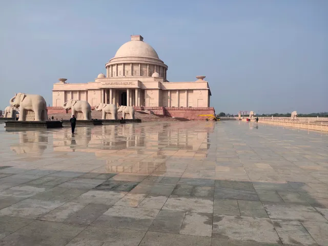 Manyawar Shri Kanshiram Ji Green Eco Garden