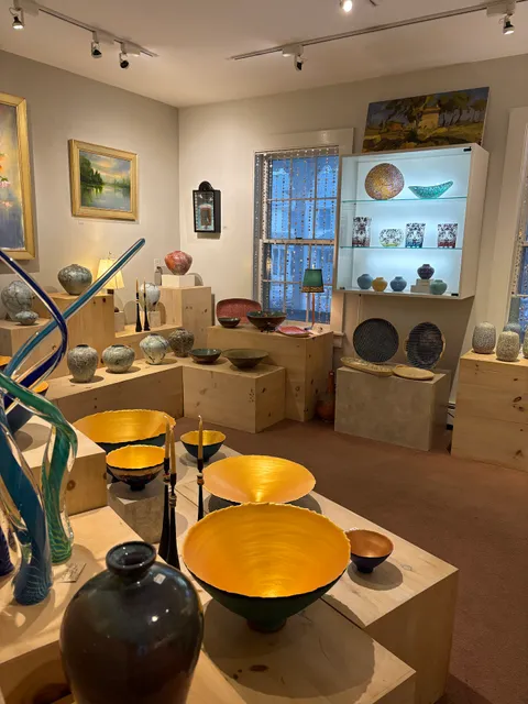 Hoadley Gallery Contemporary Crafts