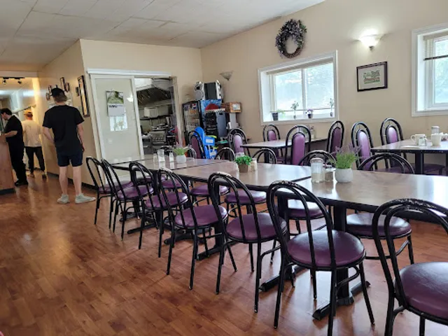 Square Plates Family Restaurant