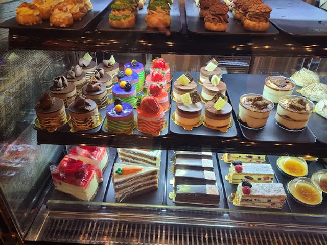 Astoria Bakery & Cafe