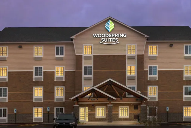 WoodSpring Suites Chicago Darien