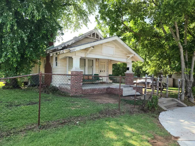 The Outsiders House Museum
