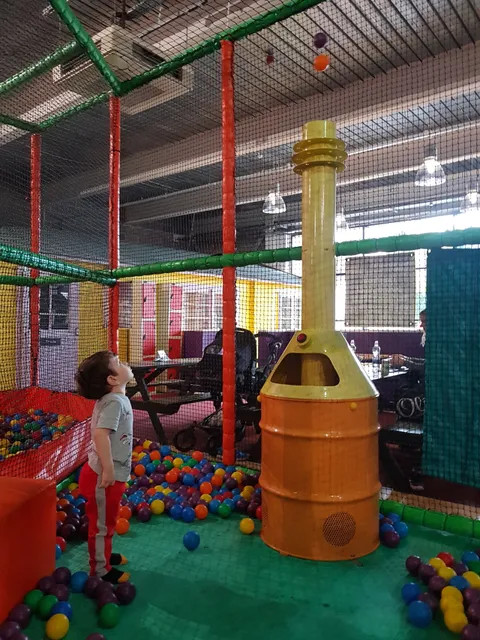 Partyman World Of Play