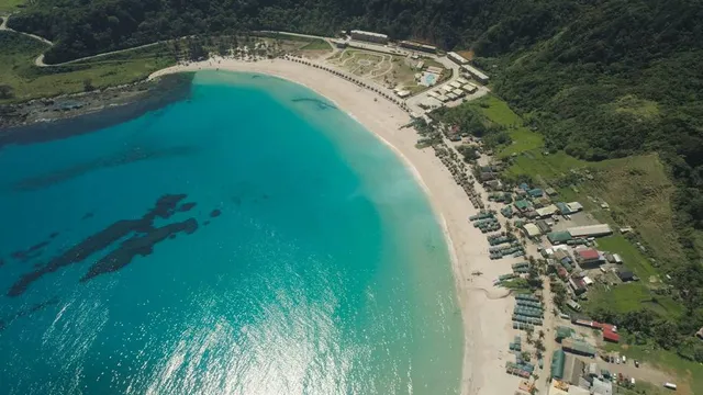 Shiratsuruhama Beach