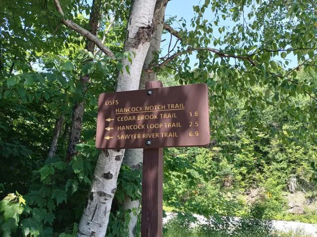 Hancock Notch Trailhead