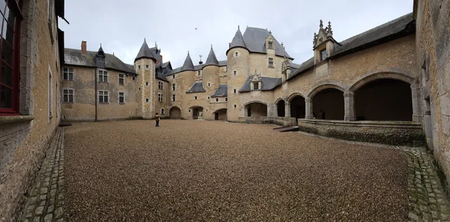 Fougères-sur-Bièvre Castle