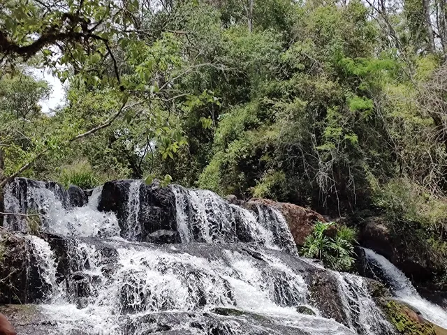 Salto La Olla del Parque Salto Encantado