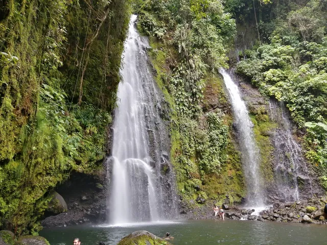 Catarata Las Trillizas (reception)