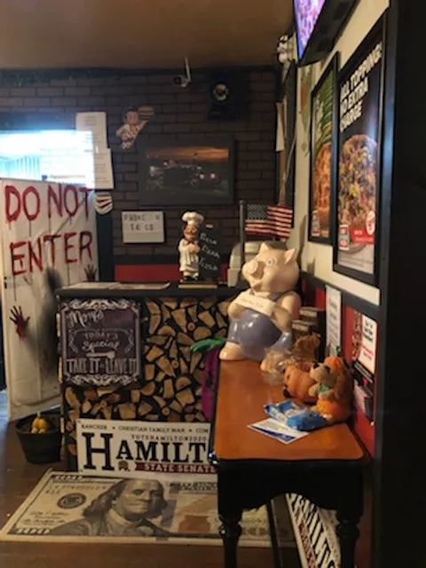 Ya' Mom's Restaurant & RV Park