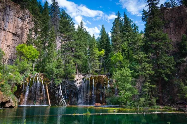 Hanging Lake Trailhead