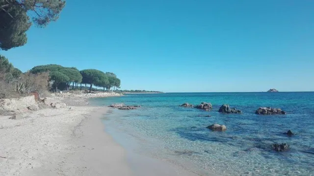 Plage de Vardiola