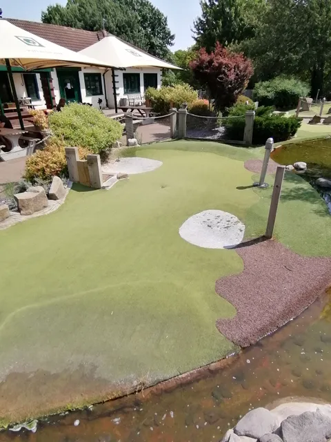 Putt In The Park Acton