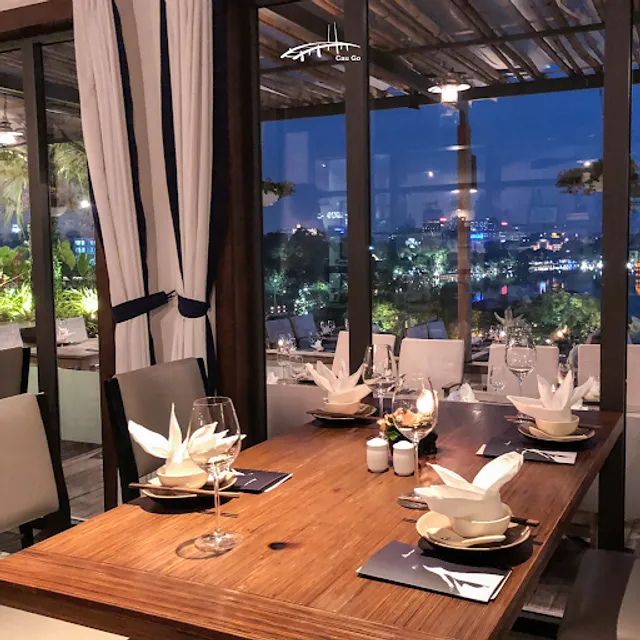 Cau Go Vietnamese Cuisine