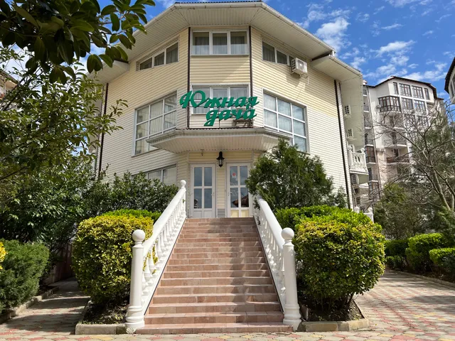 Yuzhnaya Dacha on Chernomorskaya