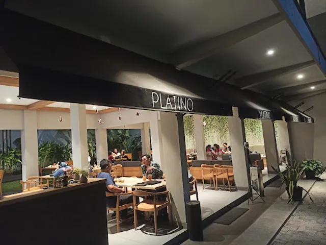 Platino Cafe and Resto