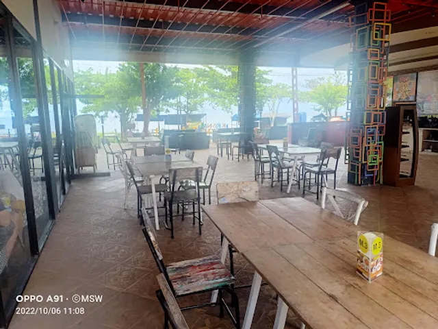 Krisna's Beach Street Bar & Resto