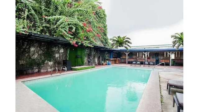 OYO 223 Marquis Hotel And Restaurant