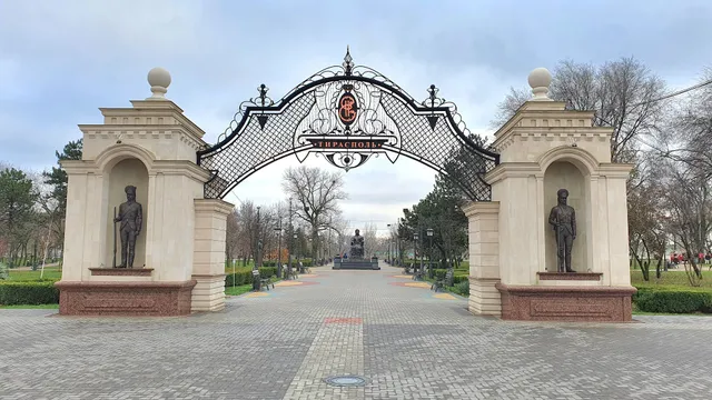 Catherine the Great Gates