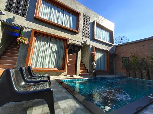 วิลล่าบานบุรีบางแสน