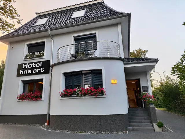 Fine Art Hotel