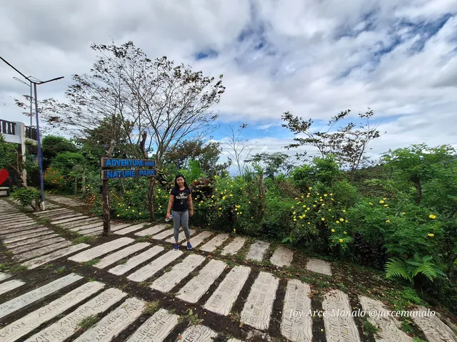 Tayak Hill (Tanaw de Rizal)