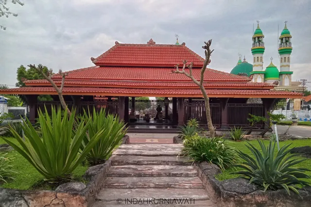 Tomb Complex Ratu Ibu
