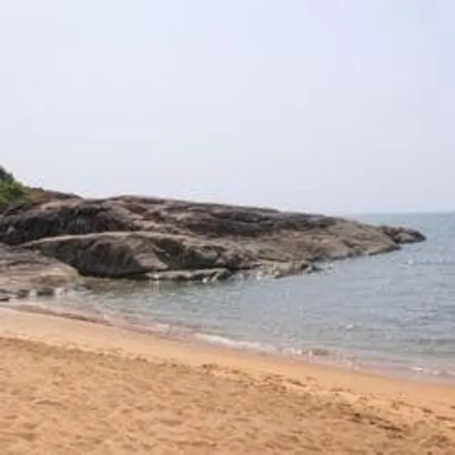 Kamburam Beach