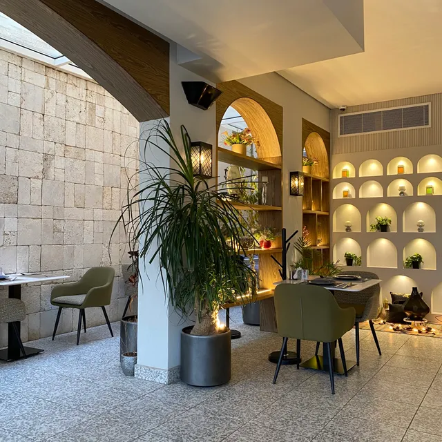 Indian Bhar Restaurant