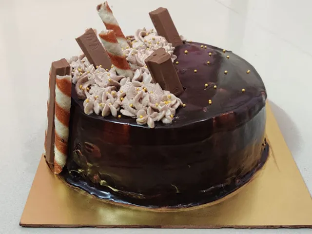 Crunchy Love Cake and Chocolate (Homemade)