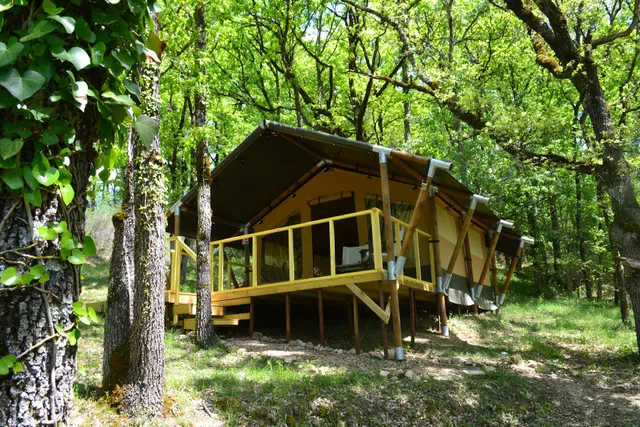 Le Camp • Glamping avec piscine naturelle Gorges de l'Aveyron