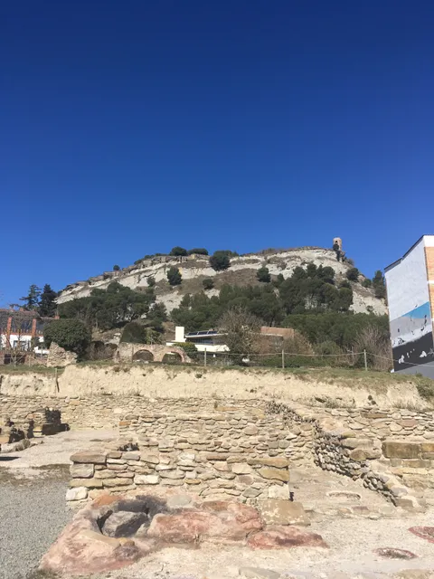 El Camp de les Lloses Interpretation Centre and Site