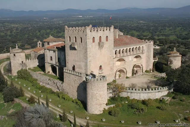 Castillo Piedrabuena