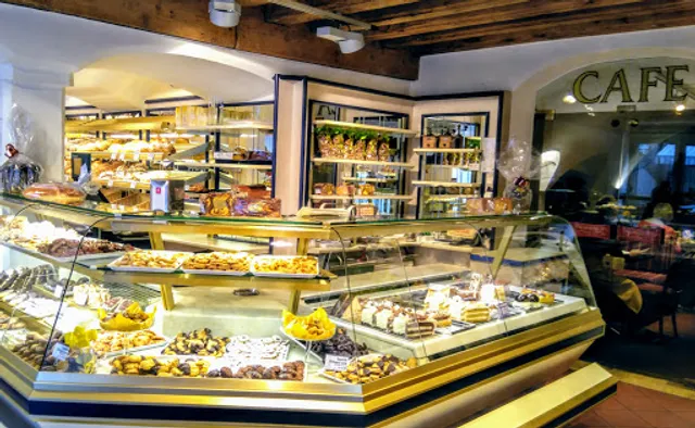 Bäckerei Konditorei Cafe Häusler KG d. Christoph Häusler & Co.