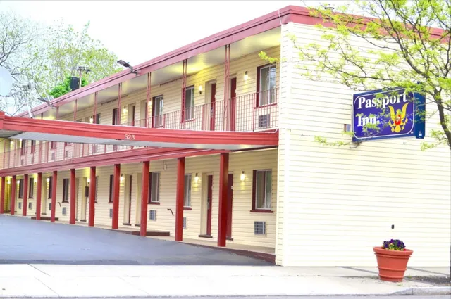 Passport Inn- By The Falls NY
