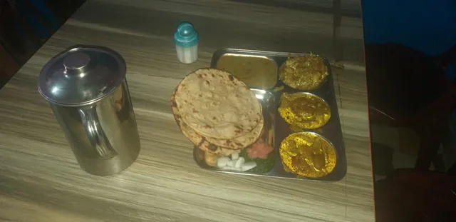 Place restaurant and mess haal