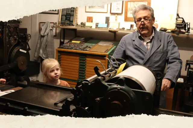 Old Crafts & Toy Museum