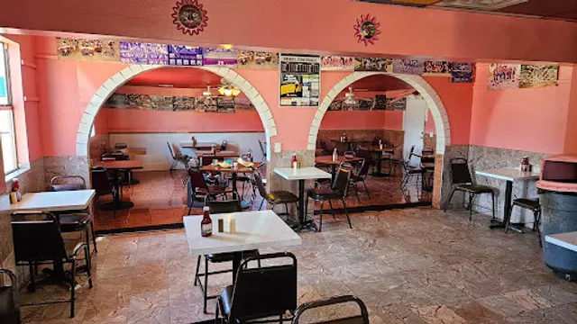 Oscar's Super Burrito