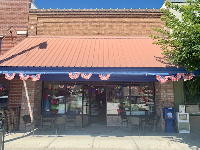 Chelan Toys & Sweets