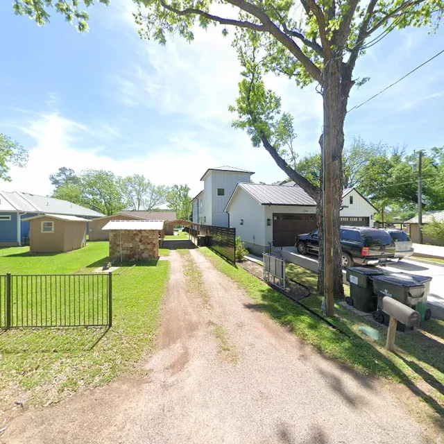 Turner Lakehouse at Lake LBJ
