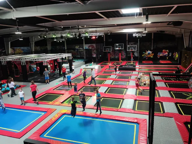 Hi! Jump Park Trampolinhalle