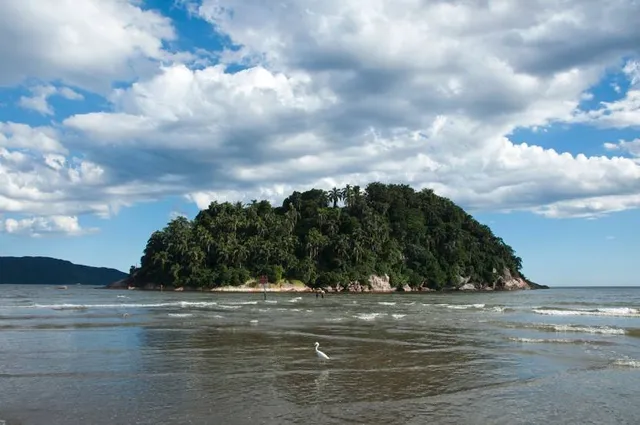 Urubuqueçaba Island