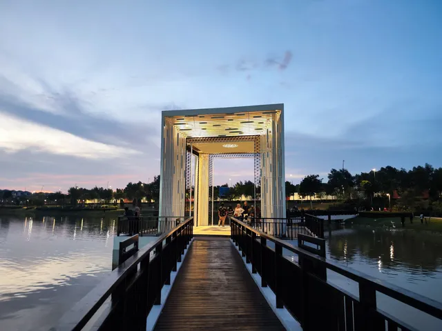 Maya Park, Eco Ardence