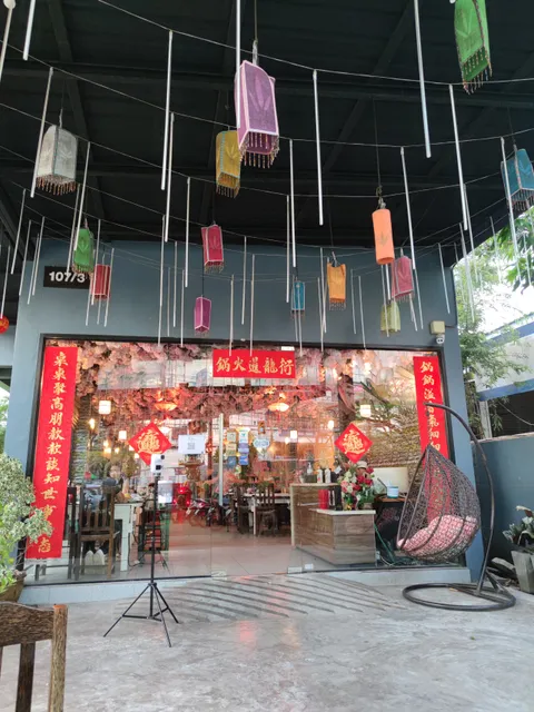 Yean Hot Pot Sripuwanart